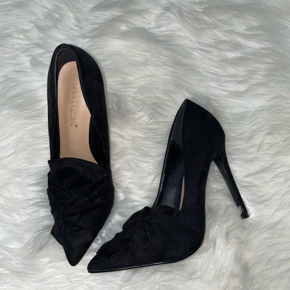 Shoe Dazzle Shoes - Shoe Dazzle Black Suede Heels Size 7.5